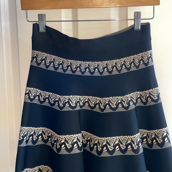 BCBG Jania Jacquard Flared Skirt Black and Cream Aline Fit Flare Womens Skirt XS - Picture 8 of 8